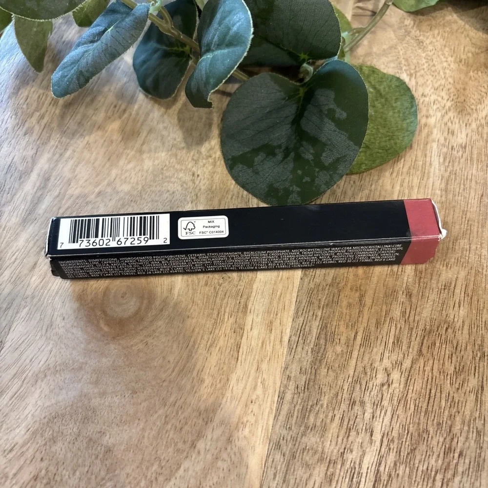 Mac Powder Kiss Velvet Blur Slim Stick 887 PEPPERY PINK